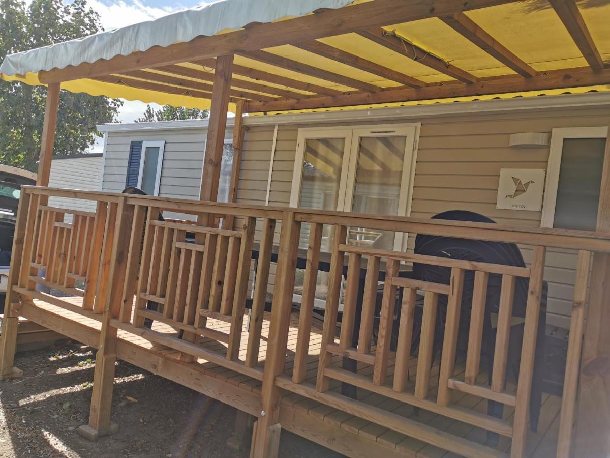 Camping La Carabasse Vias Exteriör bild